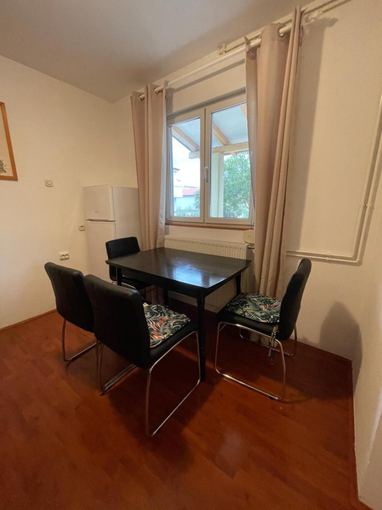 Apartmani Stambuk Mandre Εξωτερικό φωτογραφία